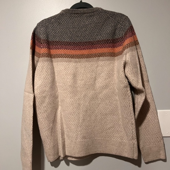 Faherty Donegal Ombre Crew - Picture 3 of 4